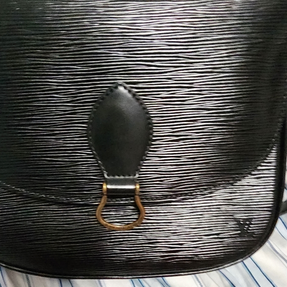 LOUIS VUITTON, EPI LEATHER, SAINT CLOUD, GM, EUC SHOULDER/ CROSSBODY BAG AUTHENT - Picture 6 of 15